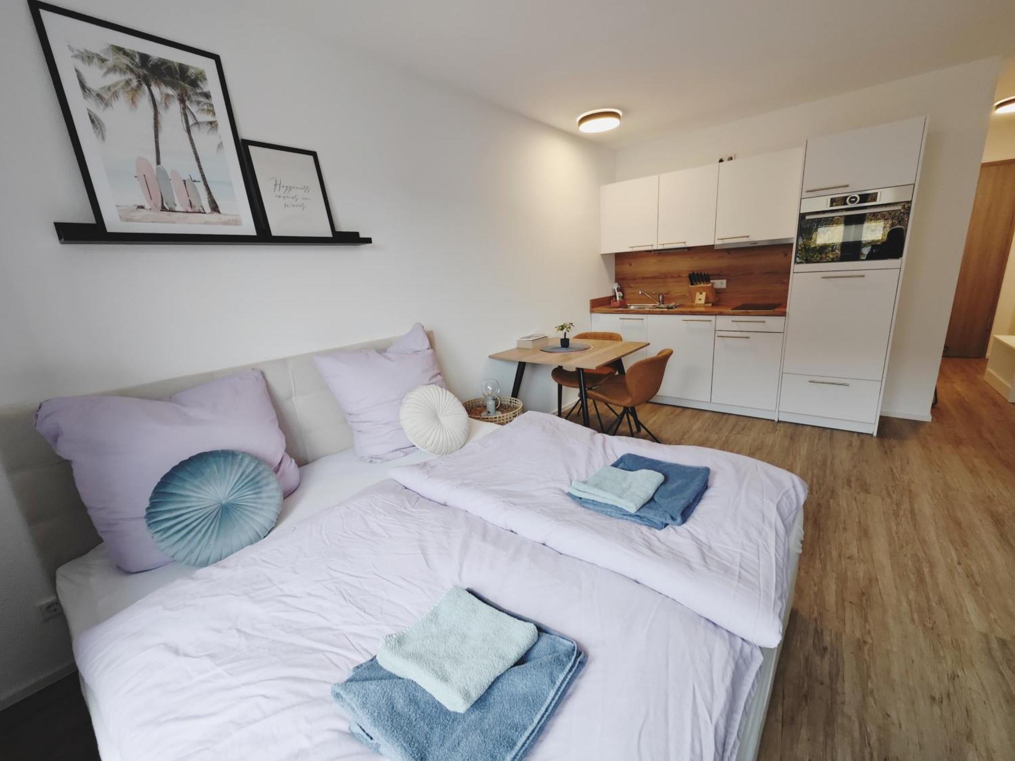 Ticasa Wave-Zentral-Outlet-Aufzug-Stylisch-Unique Метцинген Экстерьер фото