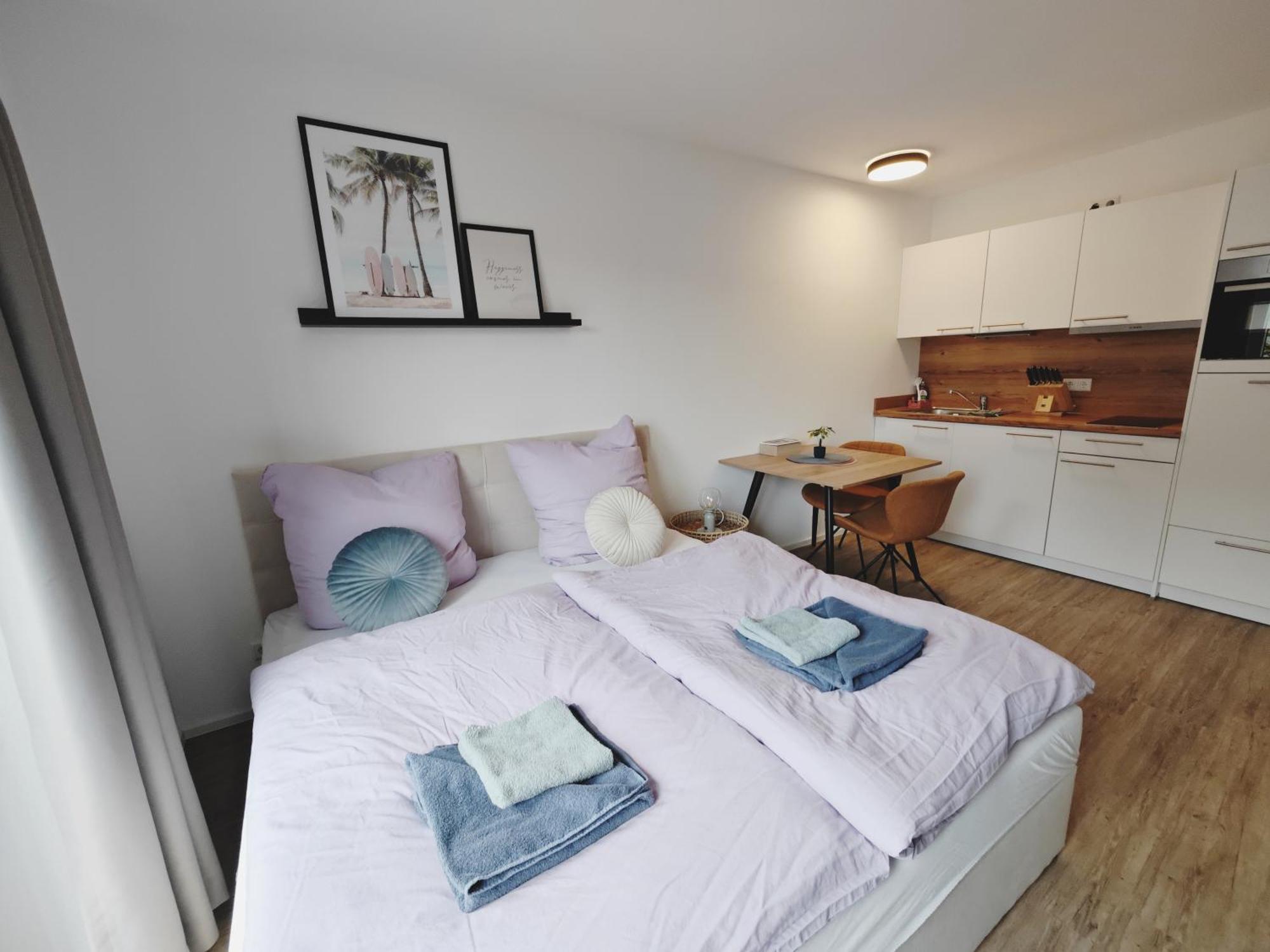 Ticasa Wave-Zentral-Outlet-Aufzug-Stylisch-Unique Метцинген Экстерьер фото