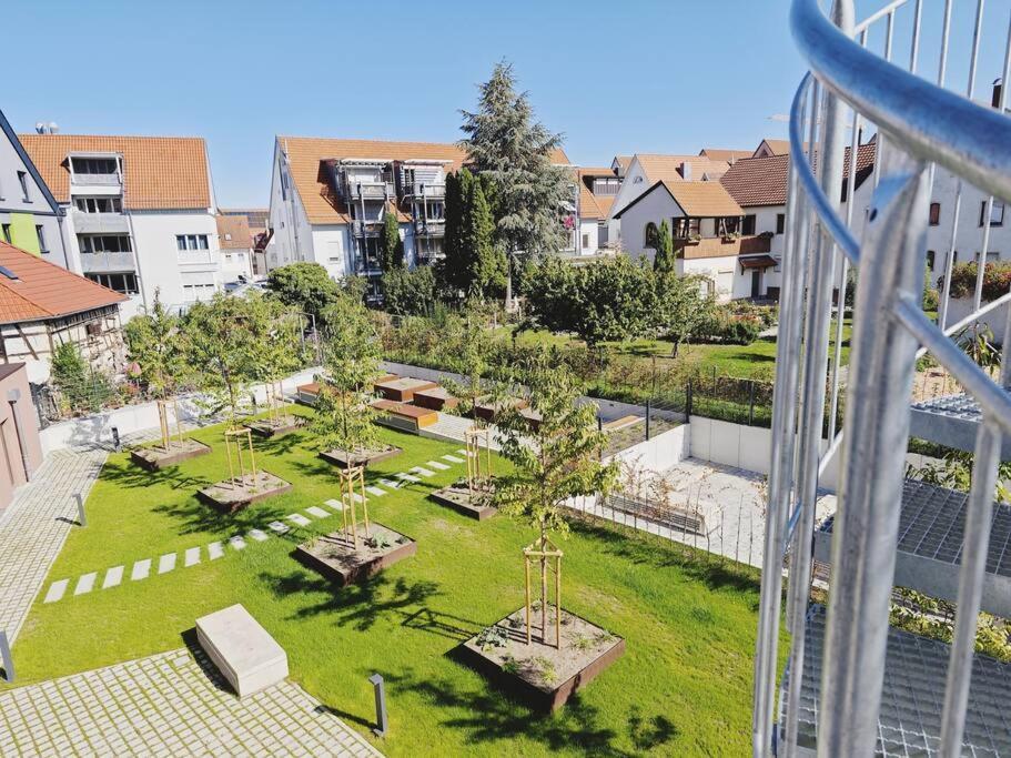 Ticasa Wave-Zentral-Outlet-Aufzug-Stylisch-Unique Метцинген Экстерьер фото