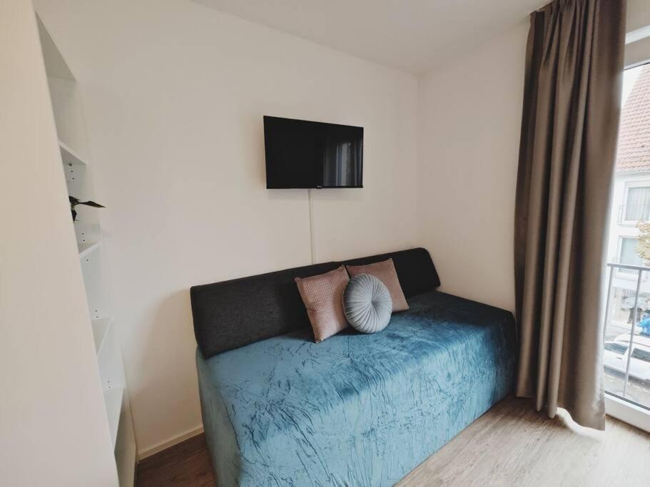 Ticasa Wave-Zentral-Outlet-Aufzug-Stylisch-Unique Метцинген Экстерьер фото