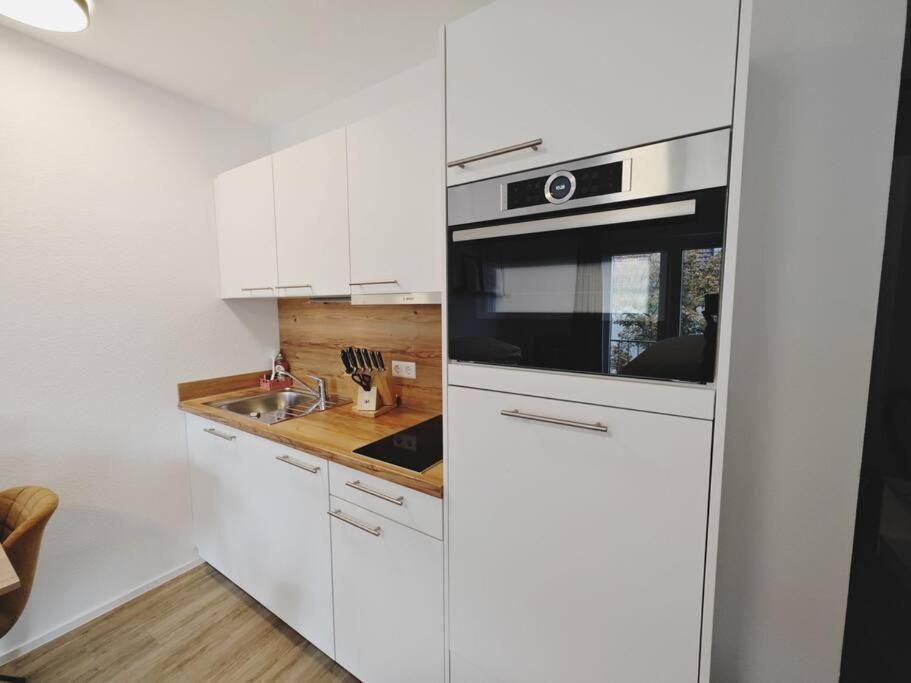 Ticasa Wave-Zentral-Outlet-Aufzug-Stylisch-Unique Метцинген Экстерьер фото